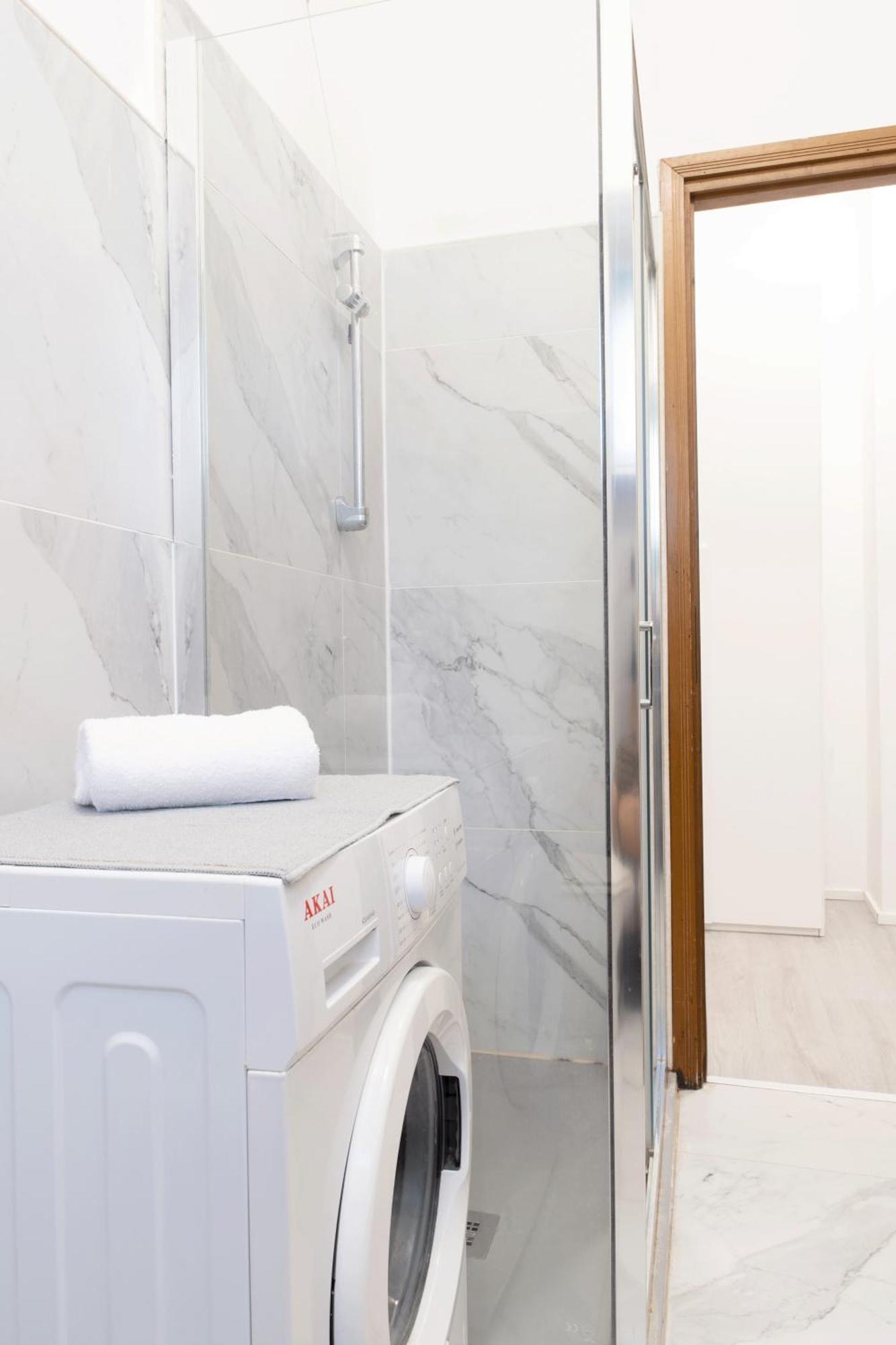 Toma Apartment Trilocale Moderno Per Max 6 Persone Milán Exteriér fotografie